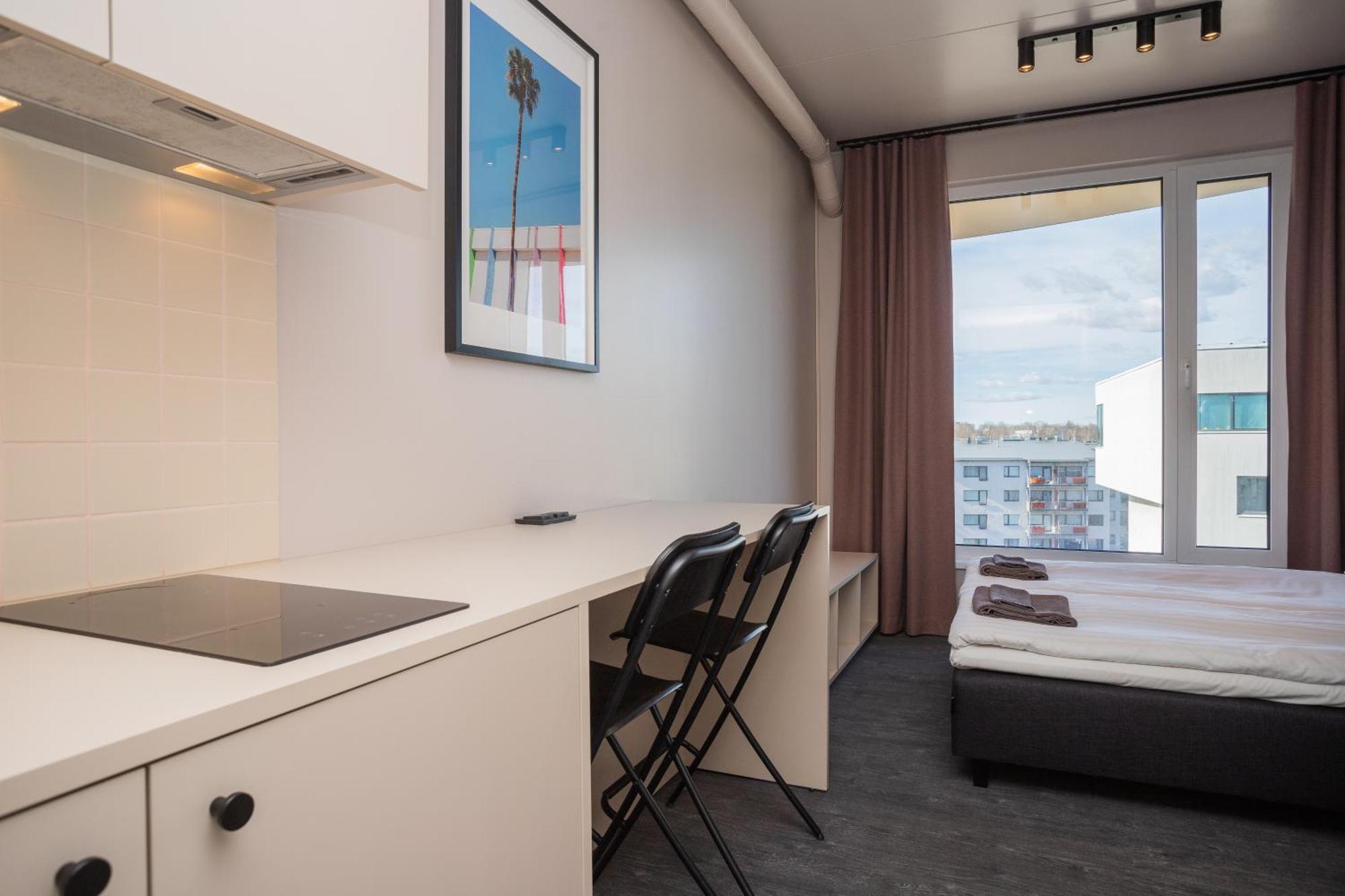 Hugo Hotel apartamentowy 3*